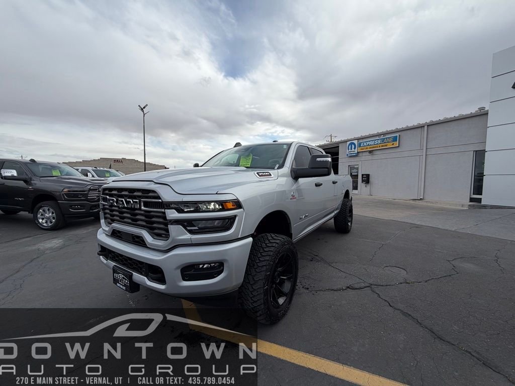New 2026 Silver-Zynith Exterior Paint RAM Big Horn image 7