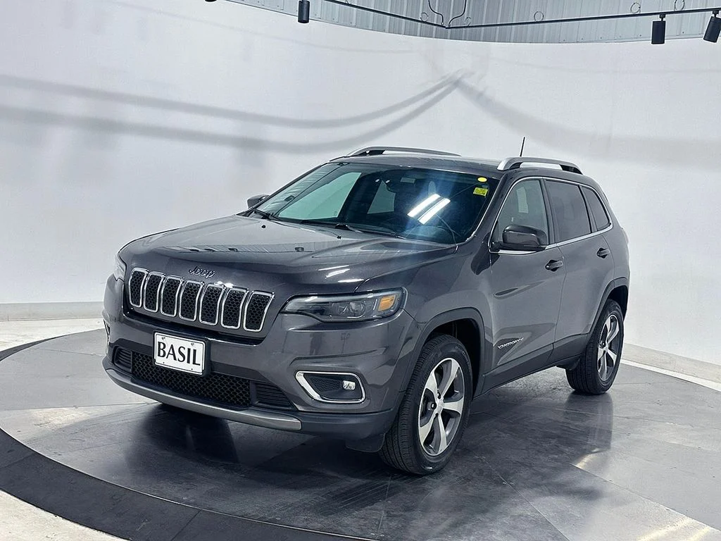 Used 2020 Gray Jeep Limited image 8