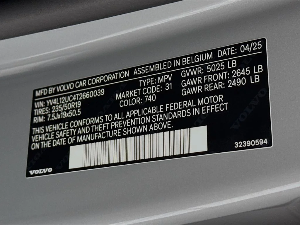 2026 Volvo XC40 Plus - Photo 27