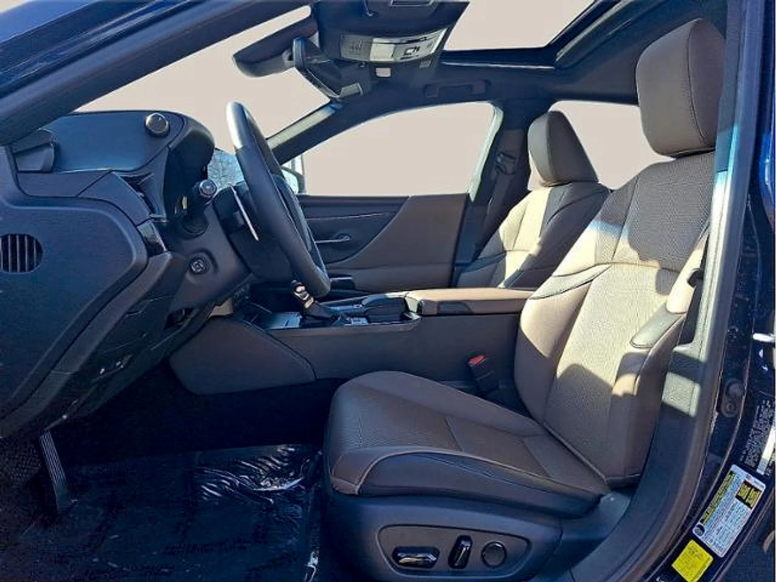 Certified Used 2022 Nightfall Mica Lexus  image 16
