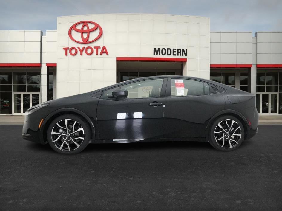 New 2026 Midnight Black Met Toyota XSE image 9