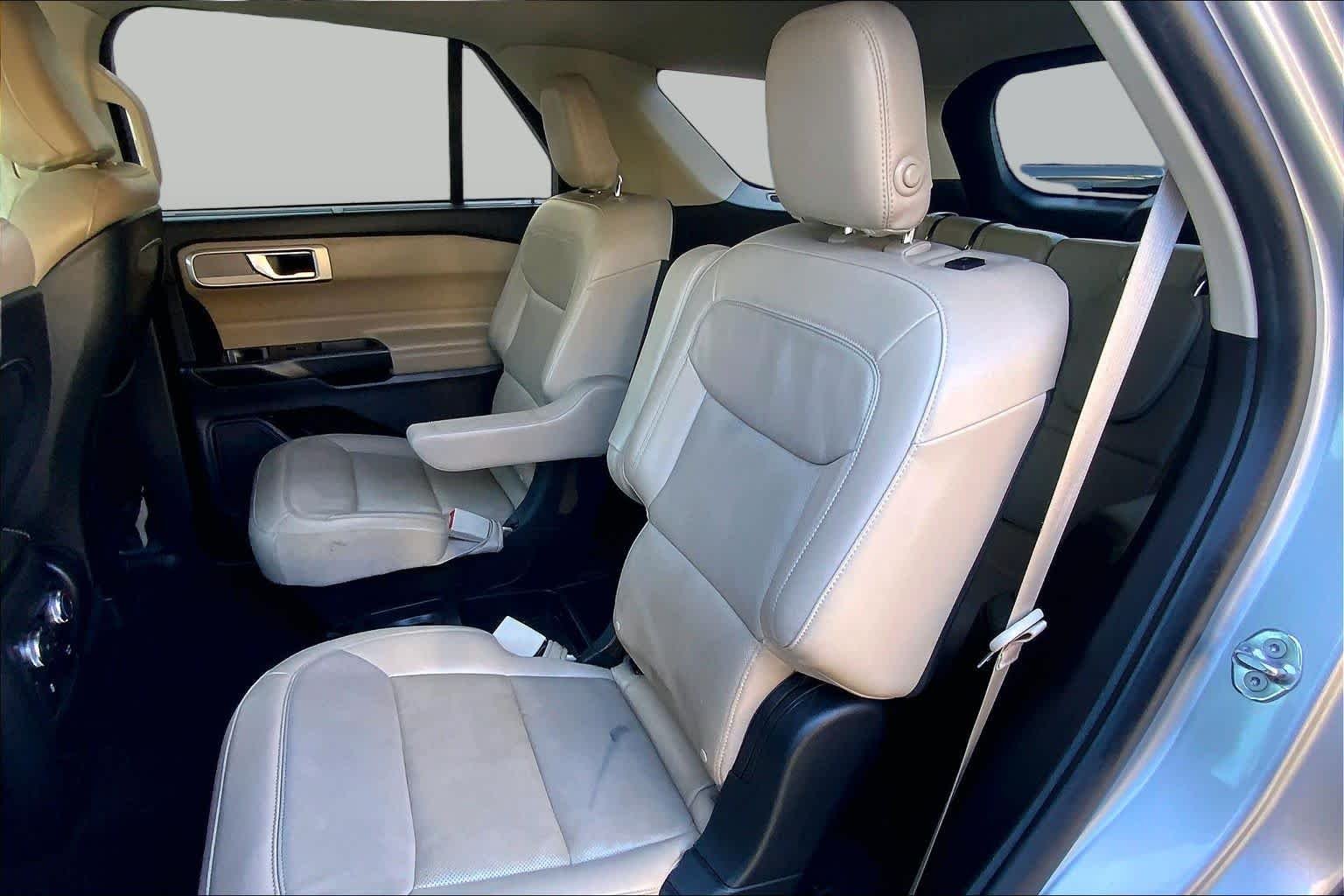 Used 2020 Iconic Silver Ford Limited image 21
