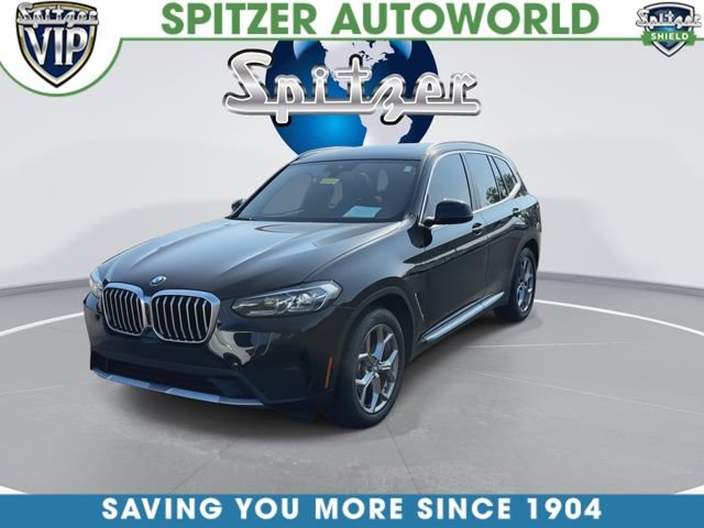 Used 2024 Black BMW sDrive30i image 4