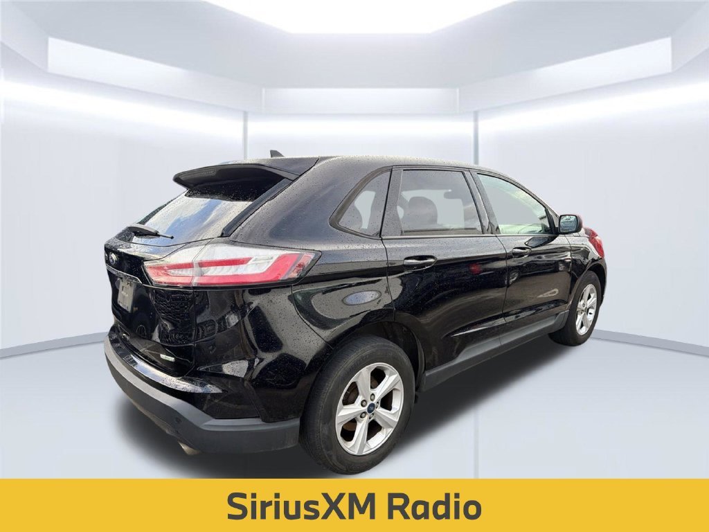 Used 2019 Black Ford SE image 5