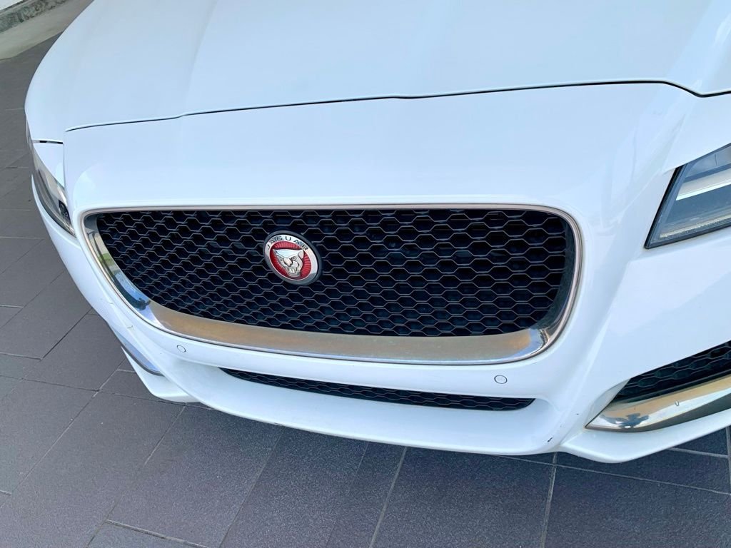 Used 2016 Jaguar XF Prestige with VIN SAJBE4BV2GCY07236 for sale in D'Iberville, MS