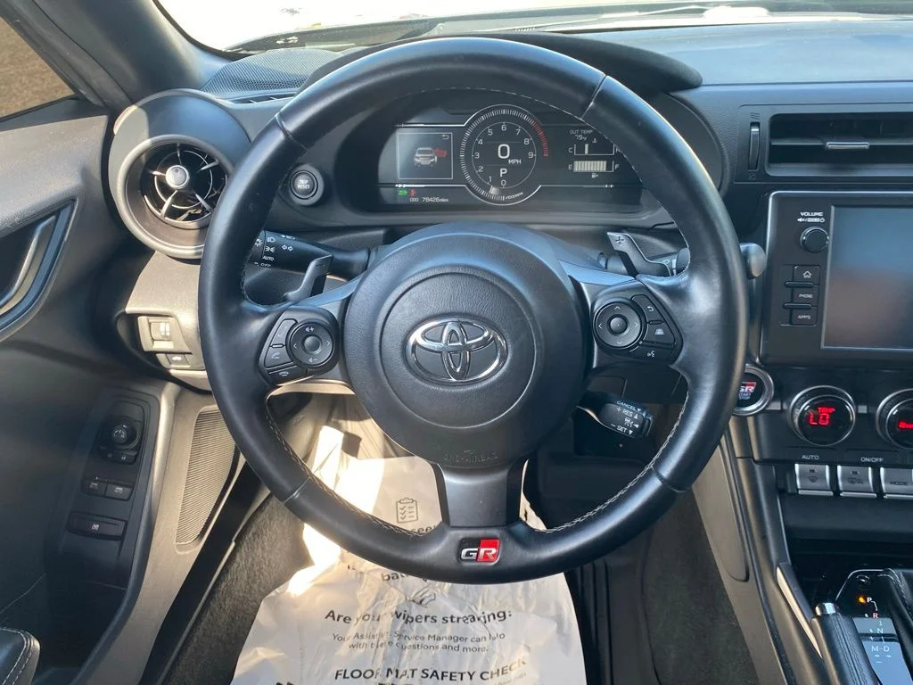 Used 2022  Toyota Premium image 17