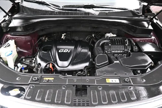 Used 2015 Red Kia LX image 26