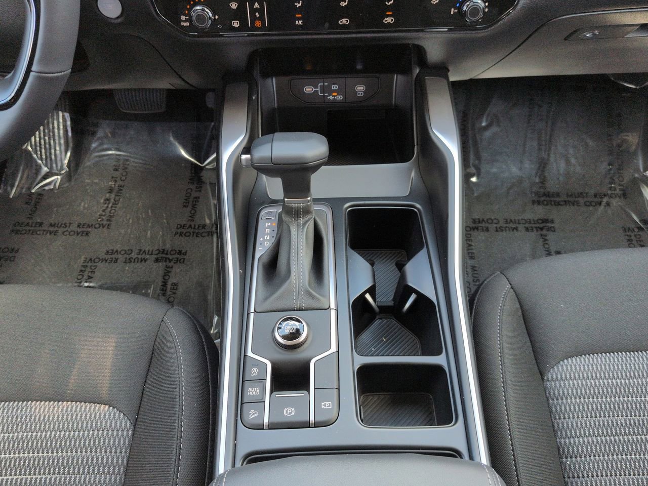 New 2026 Glacial White Pearl Kia LX image 22