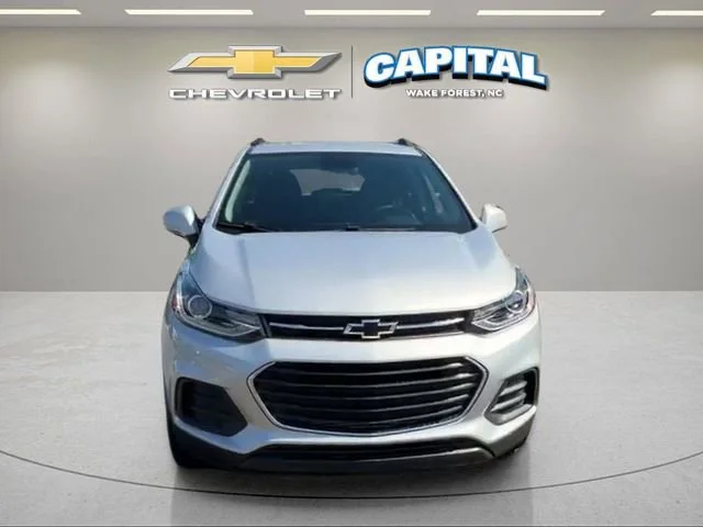 Used 2022 Silver Ice Metallic Chevrolet LT image 8