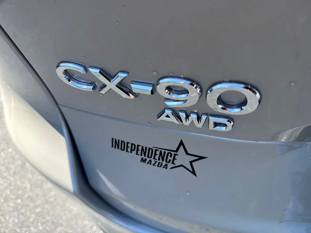 New 2026 Platinum Mazda 3.3 Turbo Preferred image 32