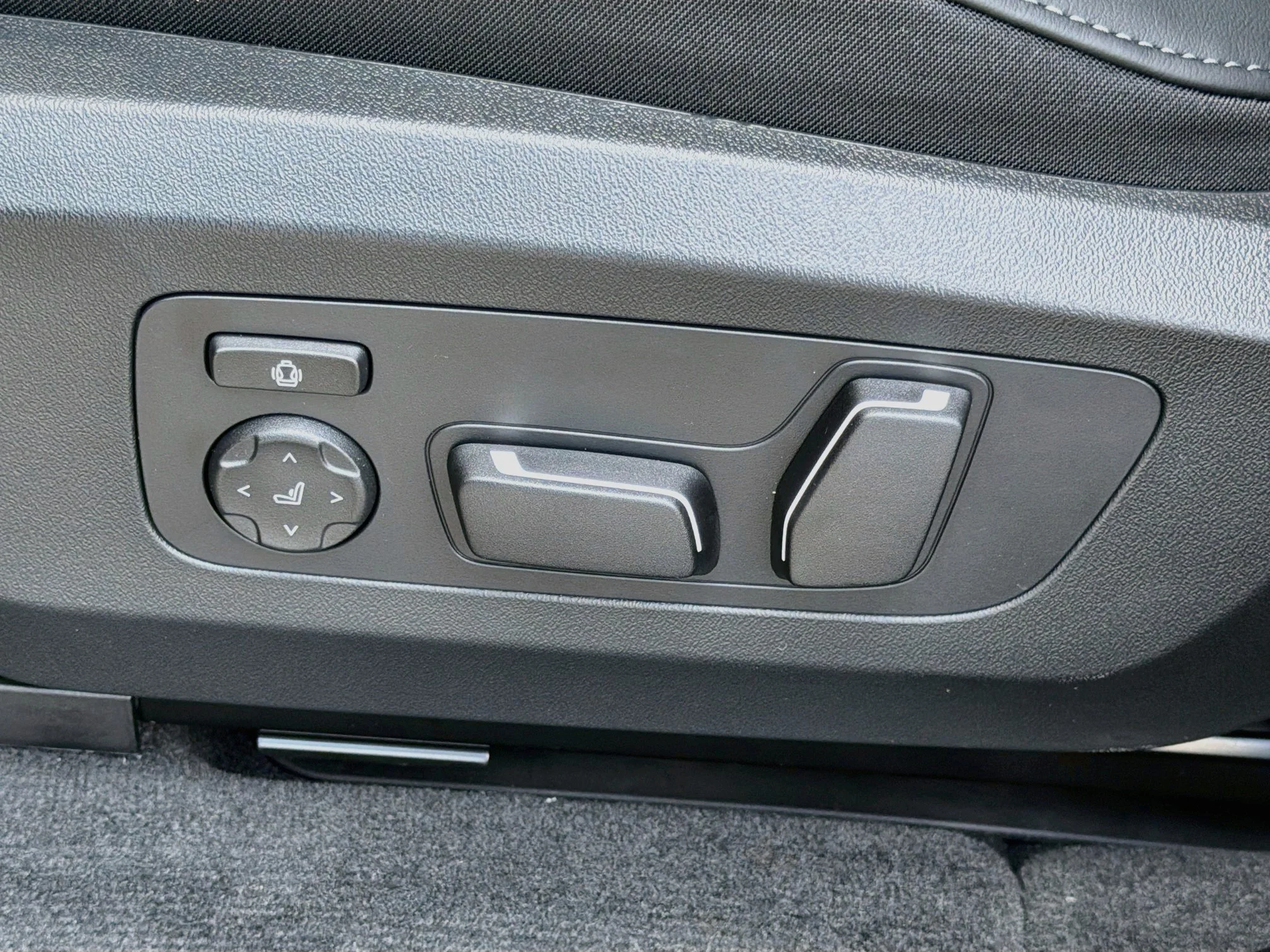 New 2026 Skyscraper Grey Metallic BMW 30 xDrive image 25