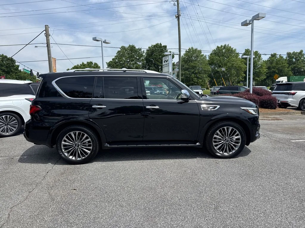 Used 2021 Black INFINITI Sensory image 4