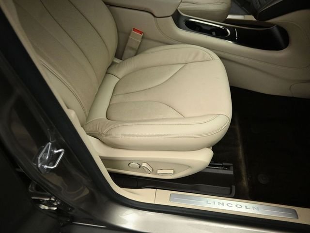 2017 LINCOLN MKC - Image 30