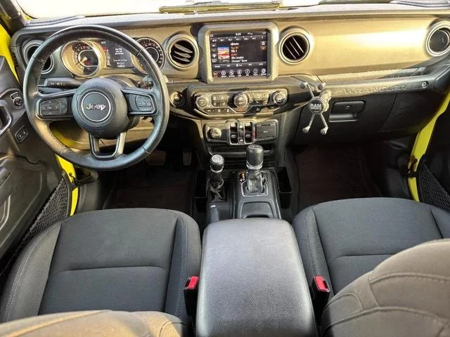 Used 2022 High Velocity Clearcoat Jeep  image 11