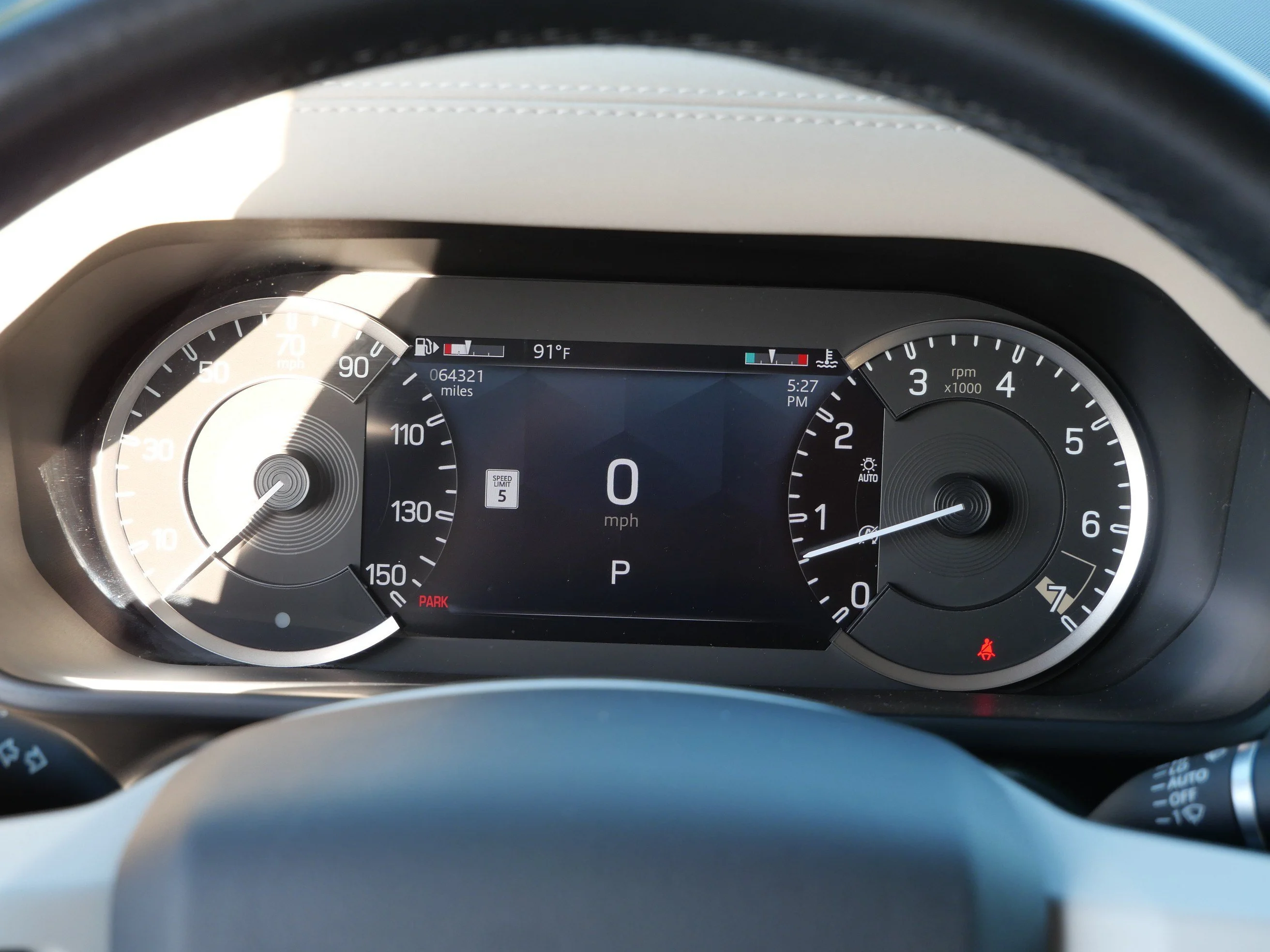 Used 2023 Fuji White Land Rover SE image 21