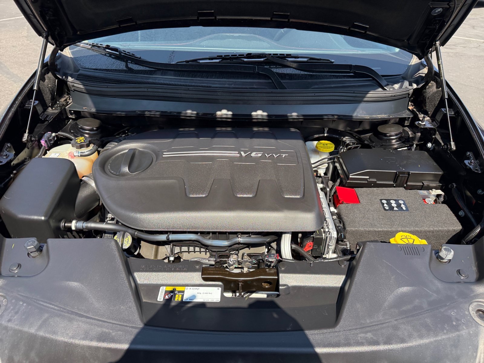 Used 2018 Diamond Black Jeep Trailhawk image 20
