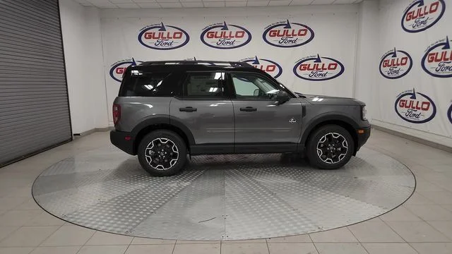 New 2026 Carbonized Gray Metallic Ford Outer Banks image 11