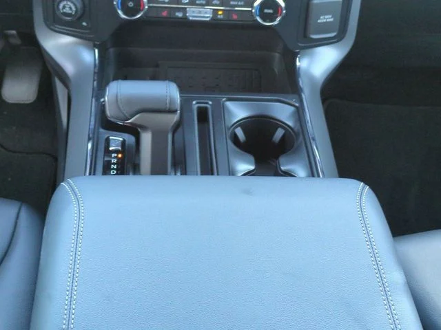 New 2026 Oxford White Ford XLT image 19