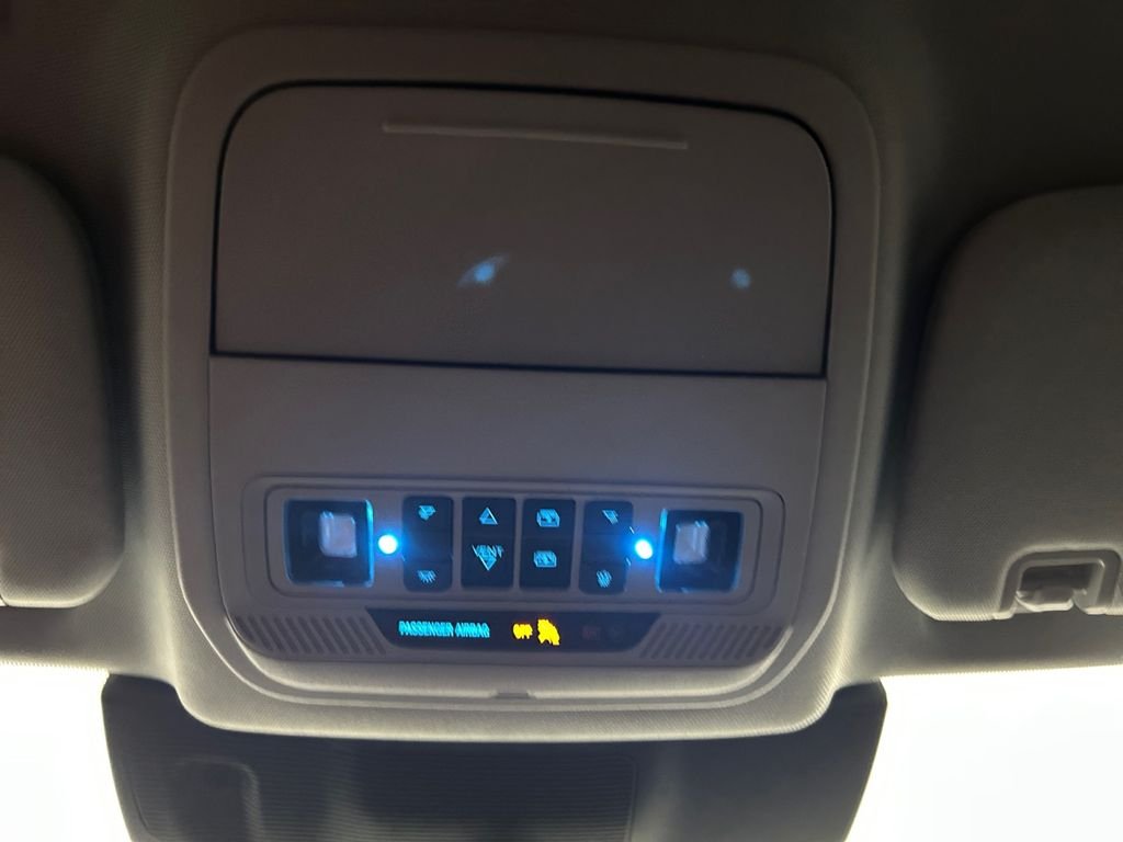 Used 2022 Gray Ford XLT image 29