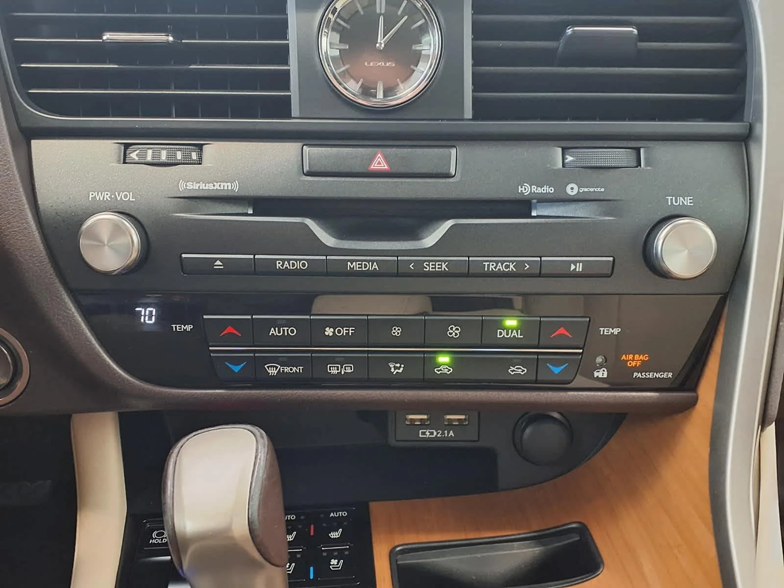 Used 2020 Eminent White Pearl Lexus  image 18