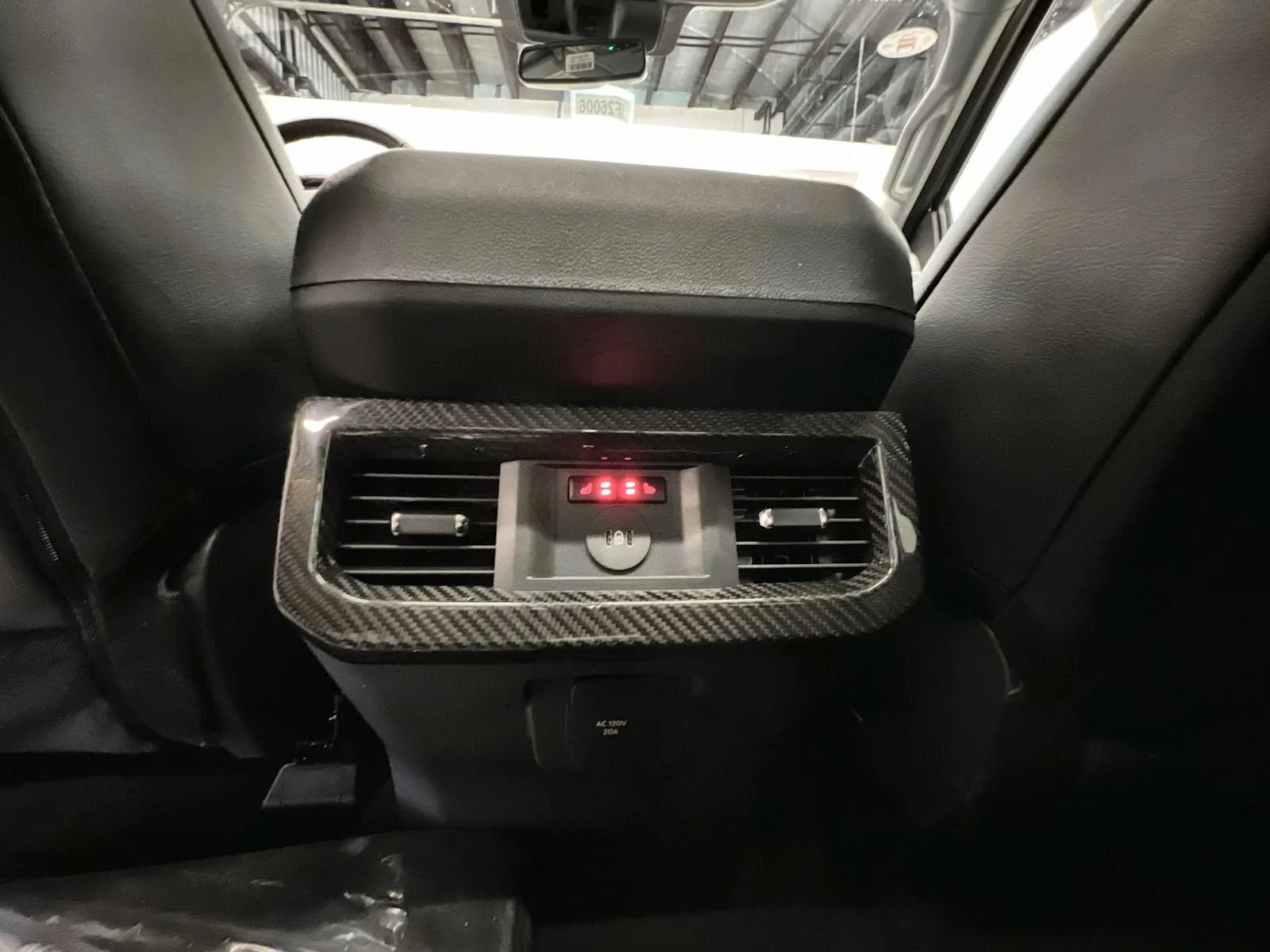 New 2026 Star White Metallic Tri-Coat Ford LARIAT image 23