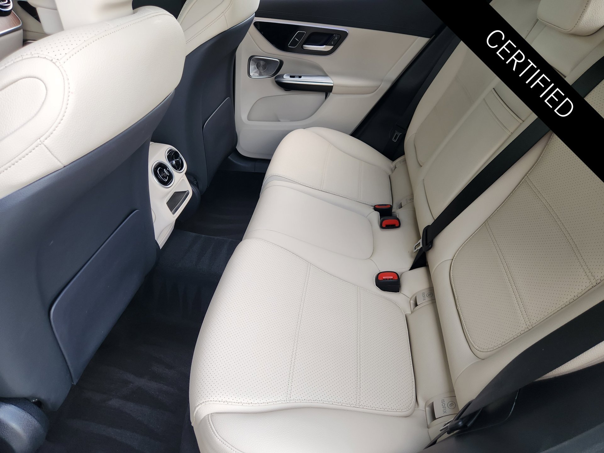 Certified Used 2024 MANUFAKTUR Moonlight White Metallic Mercedes-Benz GLC 300 image 30