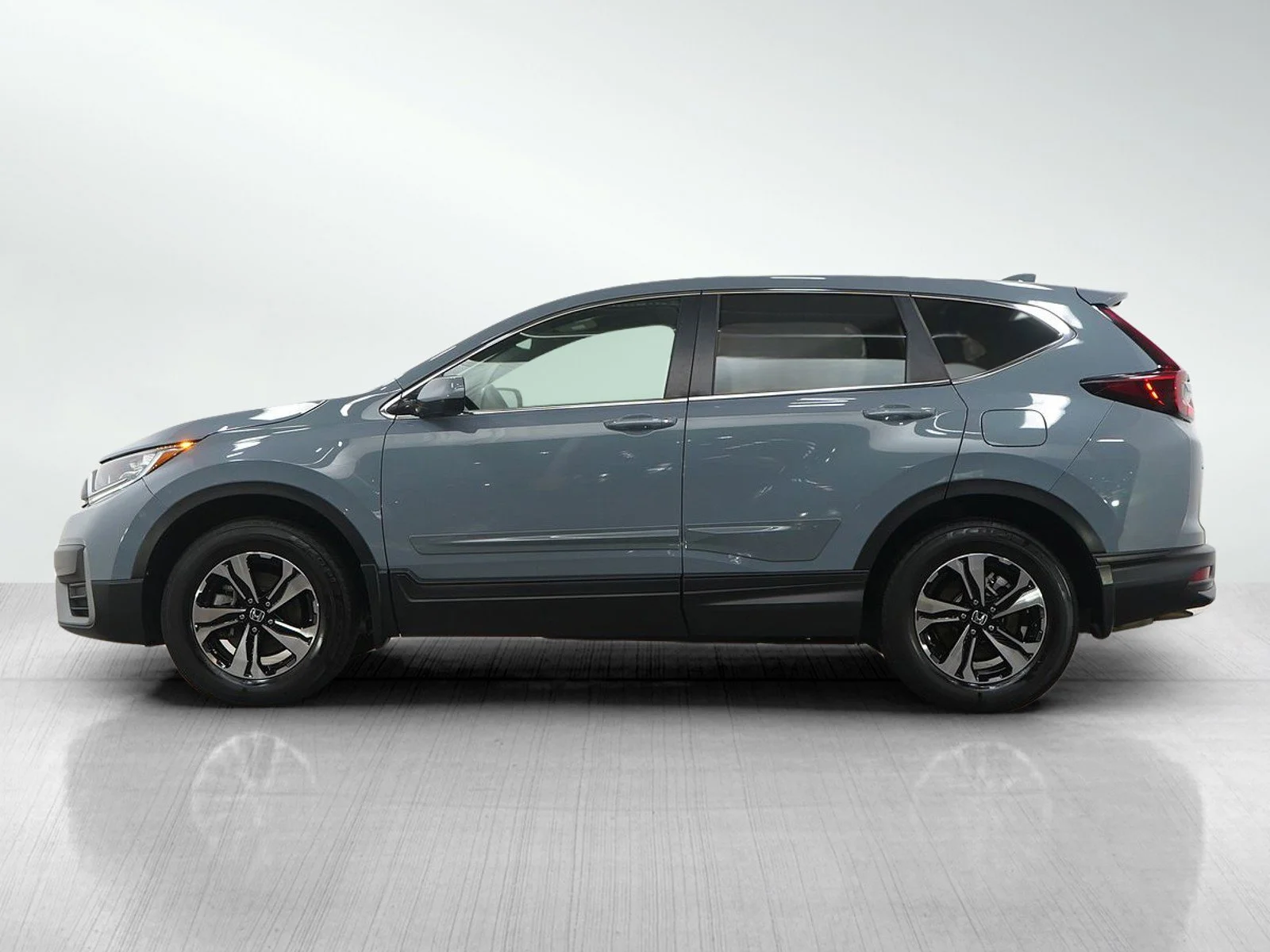 Used 2022 Honda CR-V SE with VIN 7FARW2H70NE019227 for sale in Burnsville, Minnesota