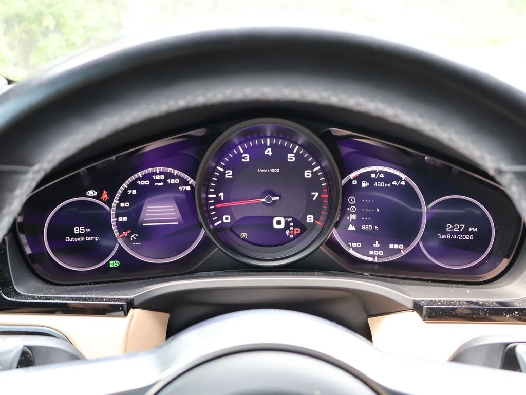 Used 2020 White Porsche  image 27
