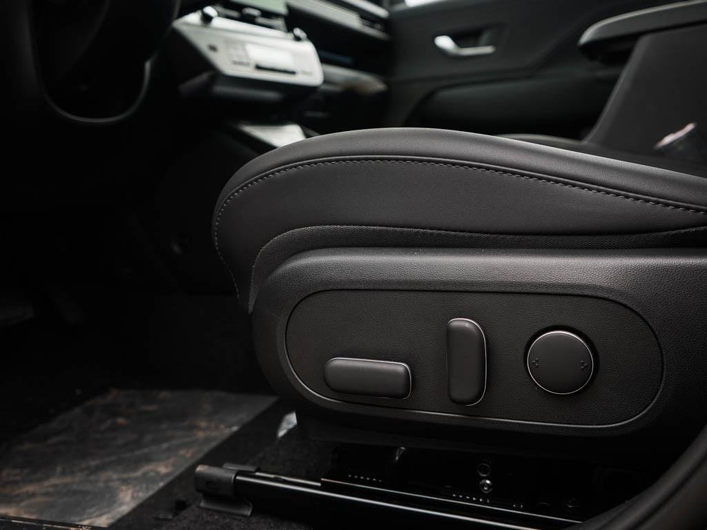 New 2026 Abyss Black Pearl Hyundai Limited *Ltd Avail* AWD image 44