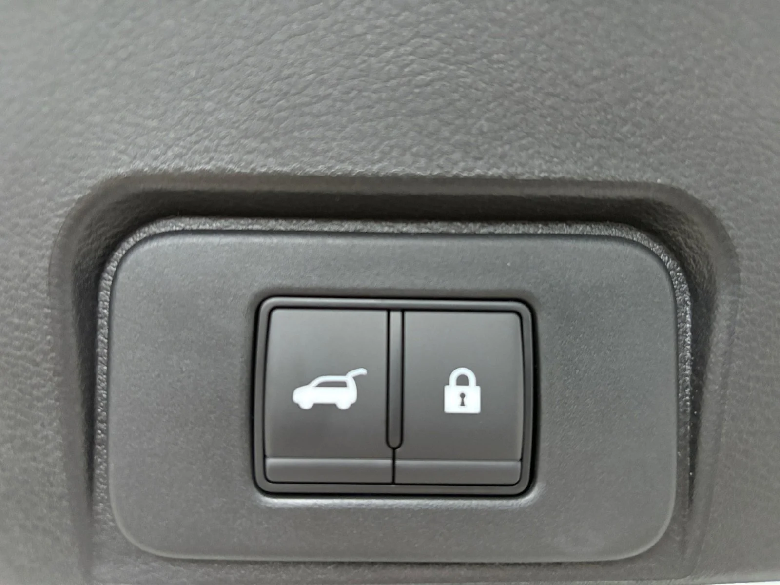 New 2026 Boulder Gray Pearl Nissan SV image 30