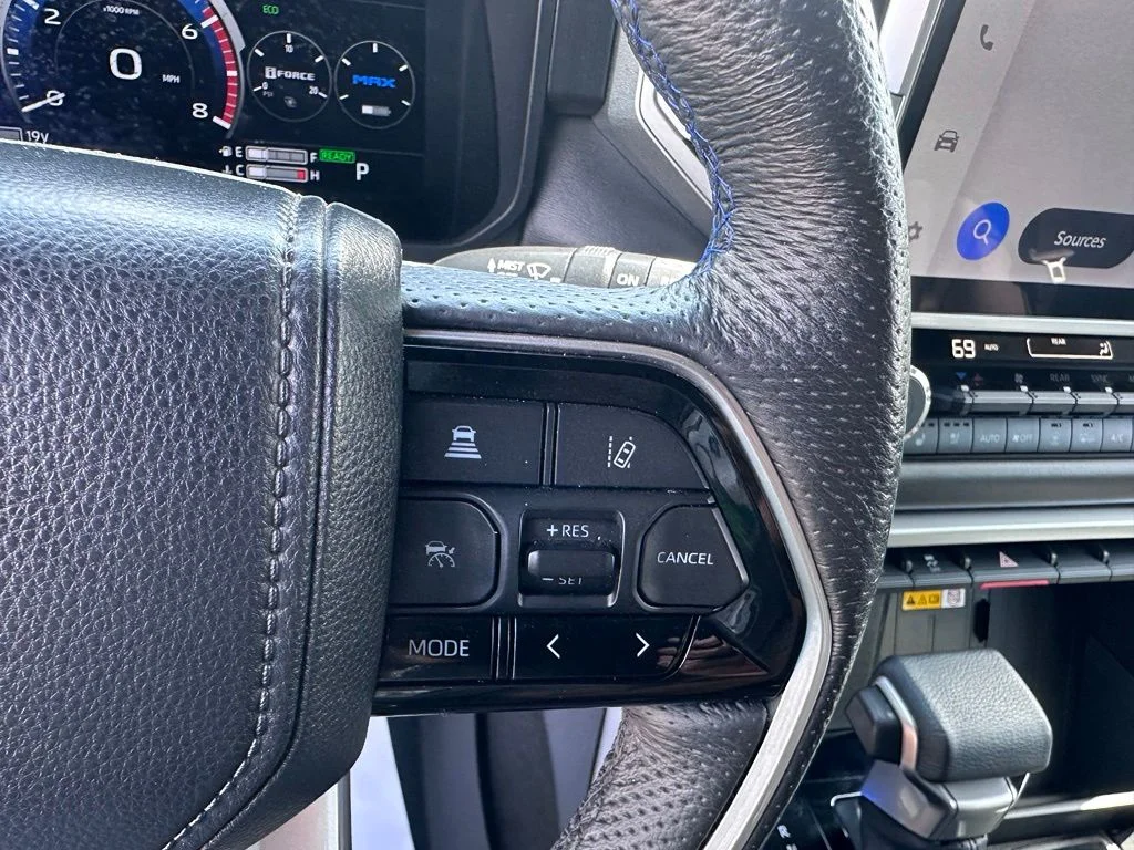 2024 Toyota Sequoia SR5 - Photo 21
