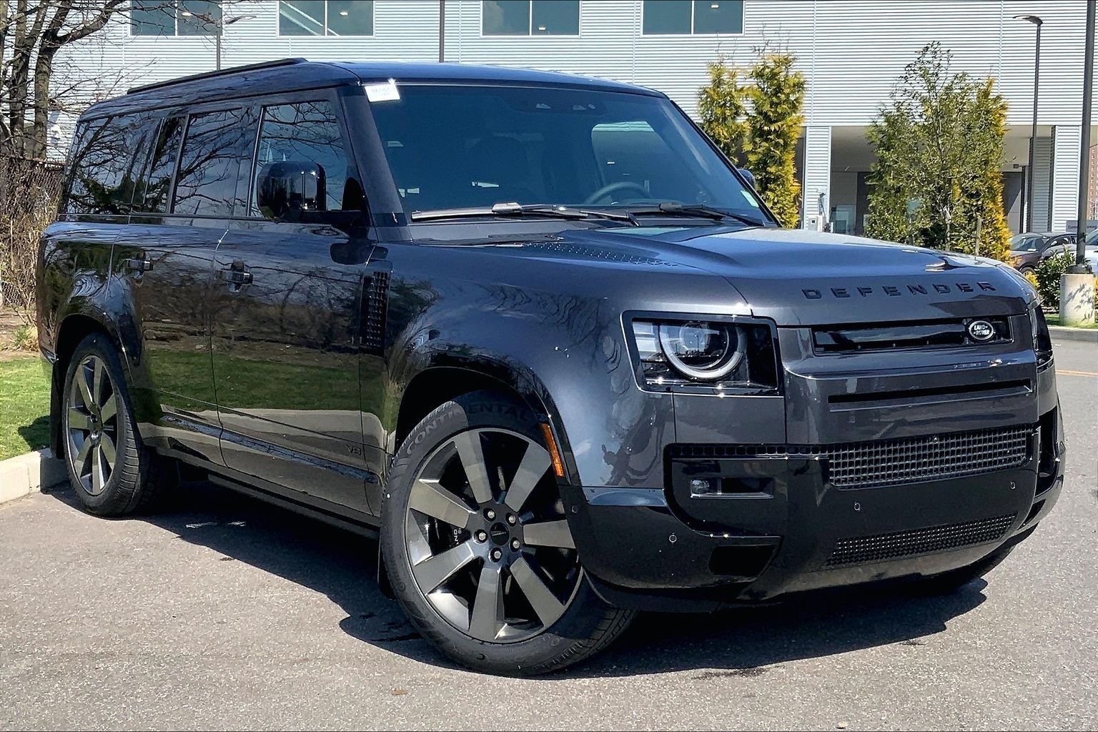 New 2026 Carpathian Grey Land Rover V8 image 2