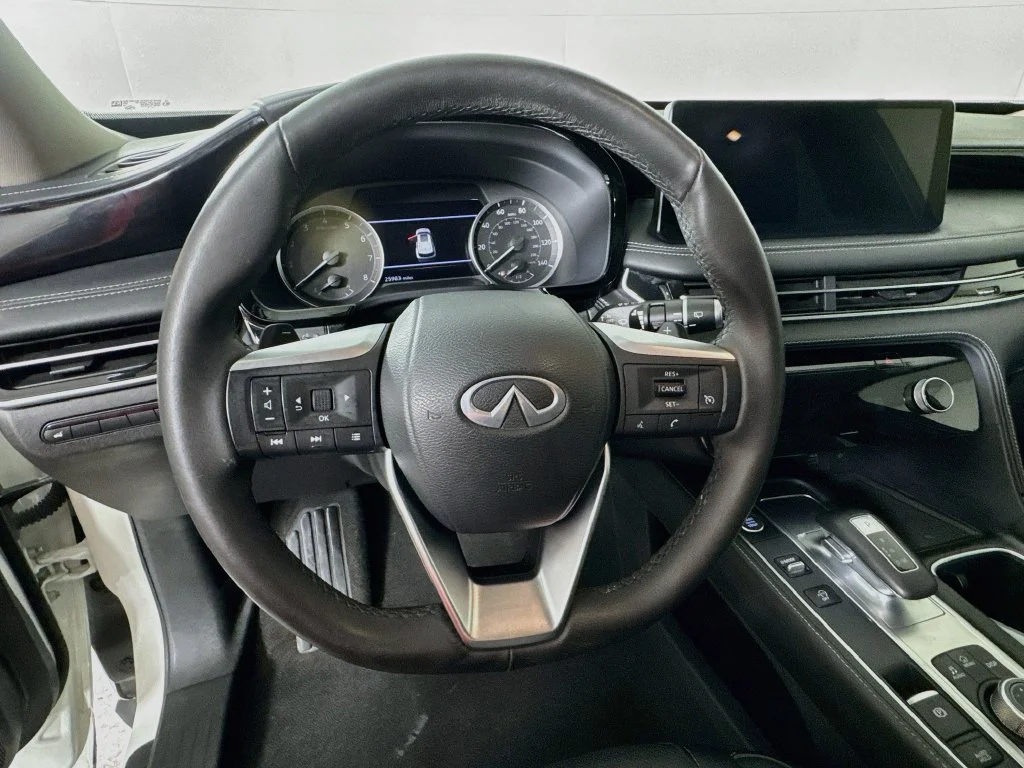 Certified Used 2023 White INFINITI PURE image 14