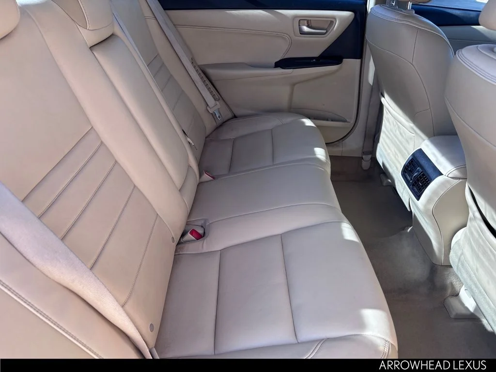 Used 2015  Toyota XLE image 13