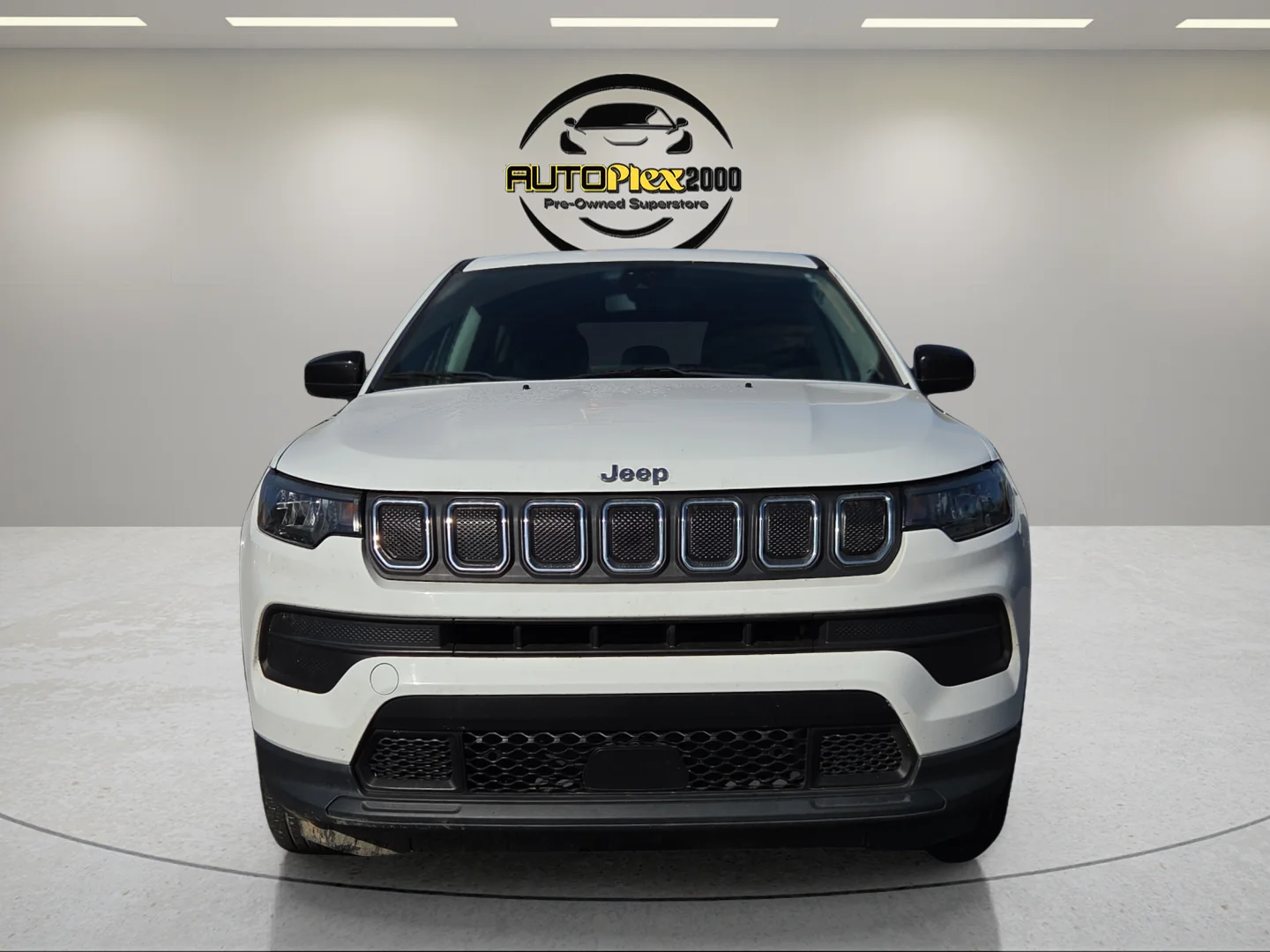 Used 2022 White Jeep Sport image 2