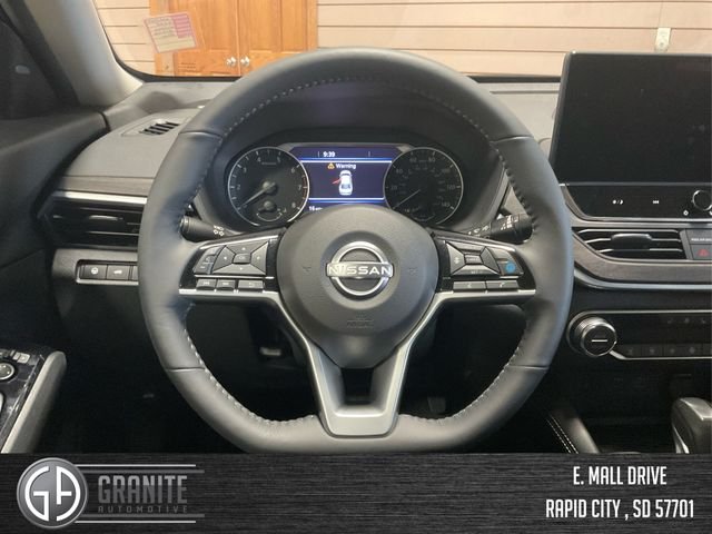 2025 Nissan Altima SL - Photo 15