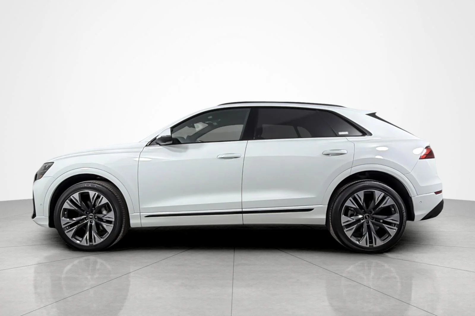 Used 2025 Carrara White Audi Premium Plus 55 TFSI quattro image 2