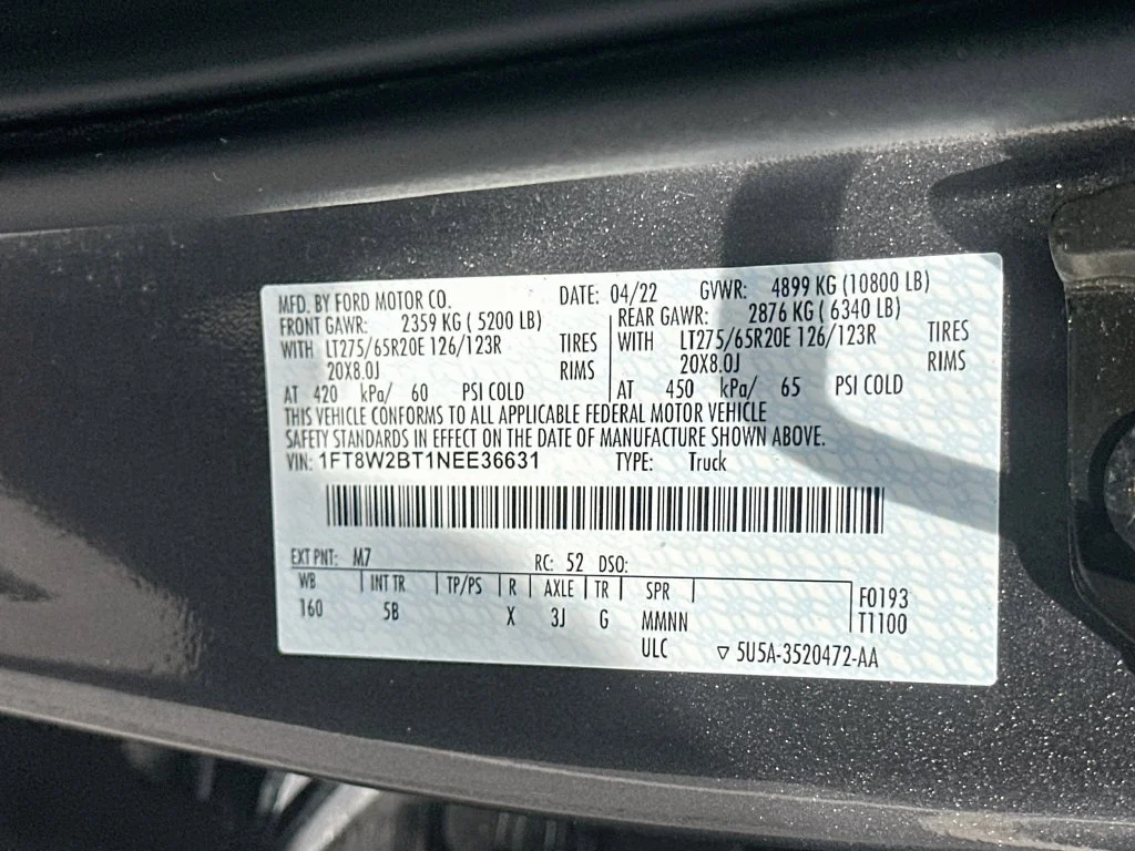 Used 2022 Gray Ford Lariat image 31