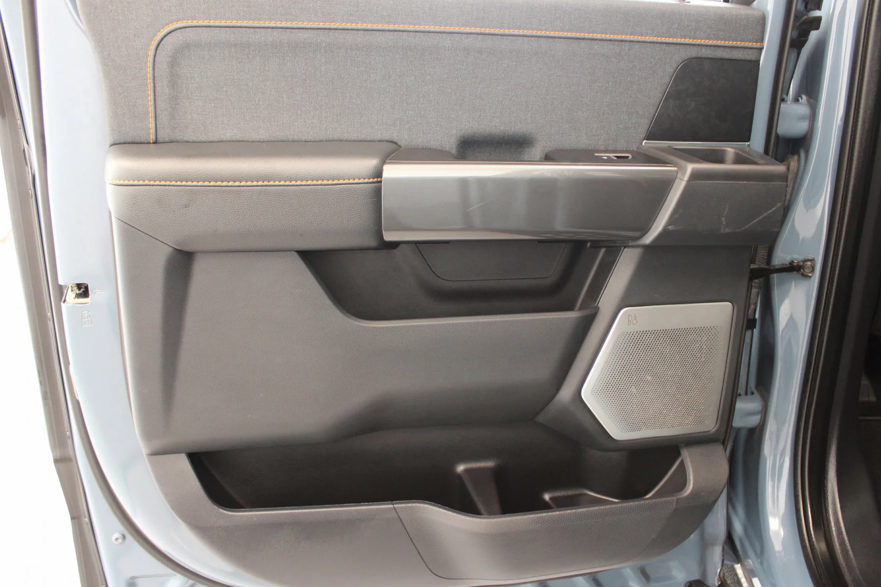 Used 2023 AZURE GRAY METALLIC TRICOAT Ford Tremor 4WD SuperCrew Box image 19