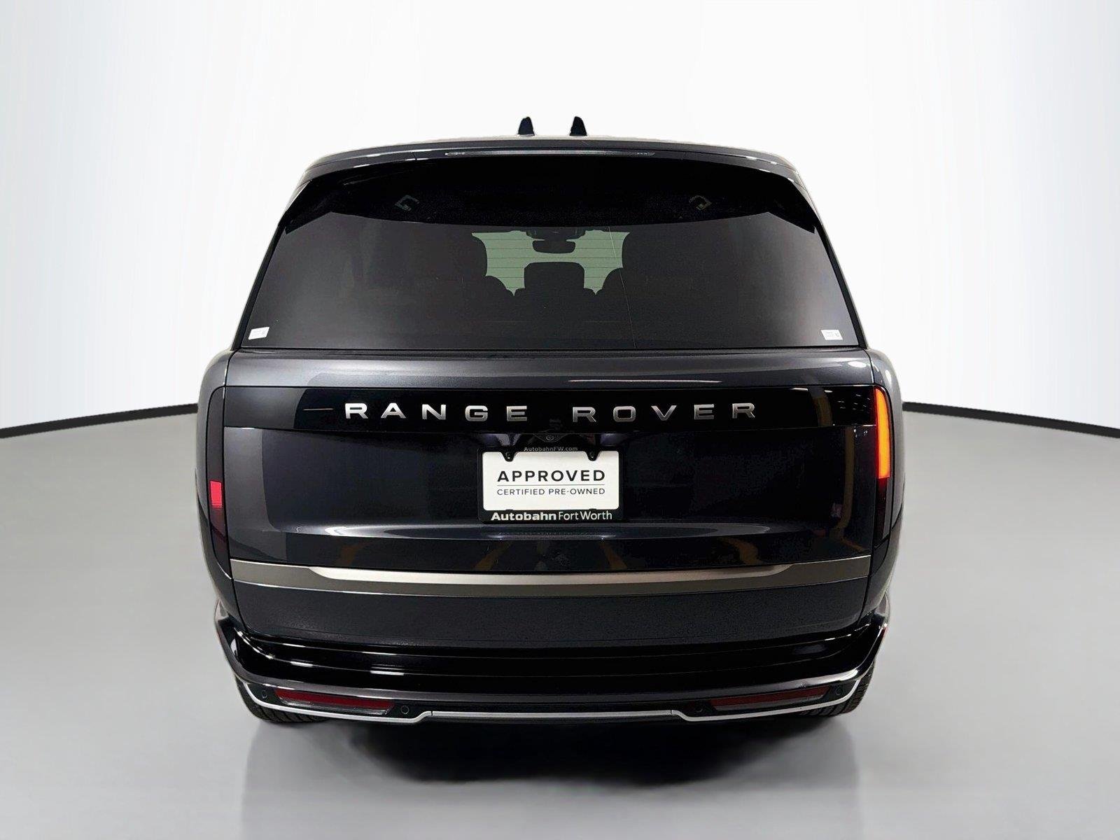 Used 2024 Carpathian Grey Land Rover SE P53O V8 image 6