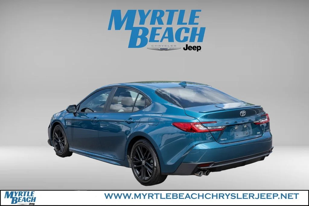 Used 2025 Ocean Toyota SE image 4