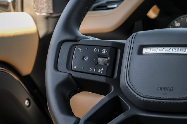 New 2026 Santorini Black Land Rover X image 24
