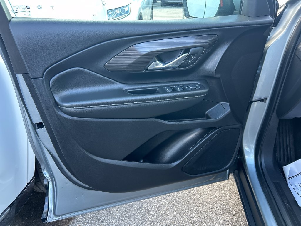 Used 2024 Silver GMC SLE image 15