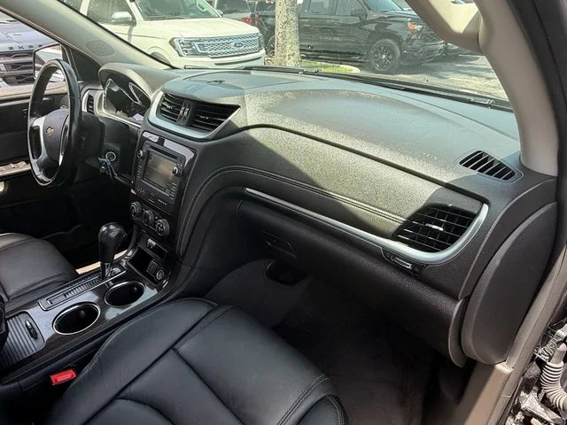 Used 2015 Gray Chevrolet LT image 18