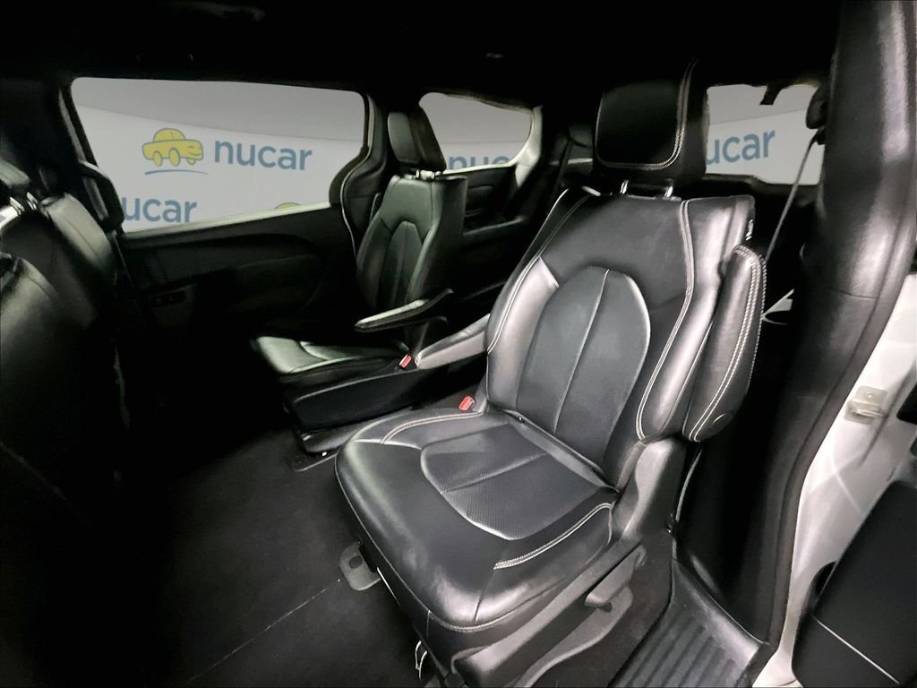 Used 2024 White Chrysler Select S Appearance image 15