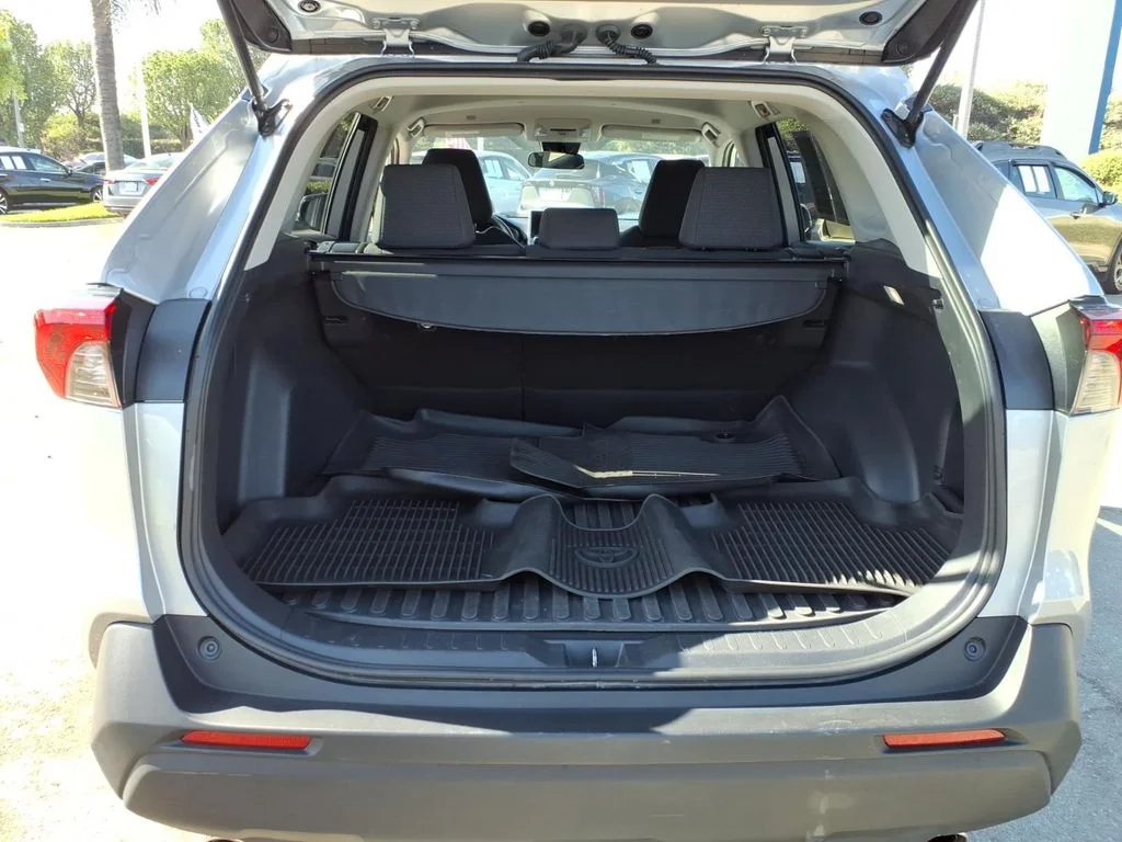 Used 2025 Silver Toyota LE image 8