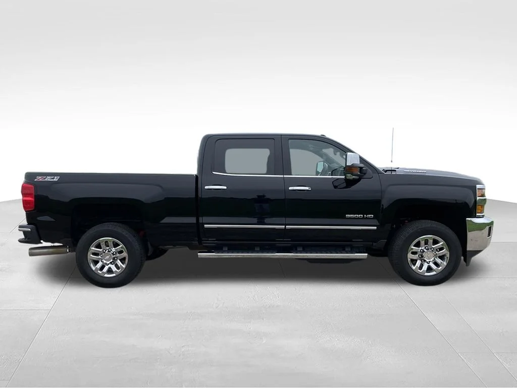 Used 2017 Black Chevrolet LTZ image 28
