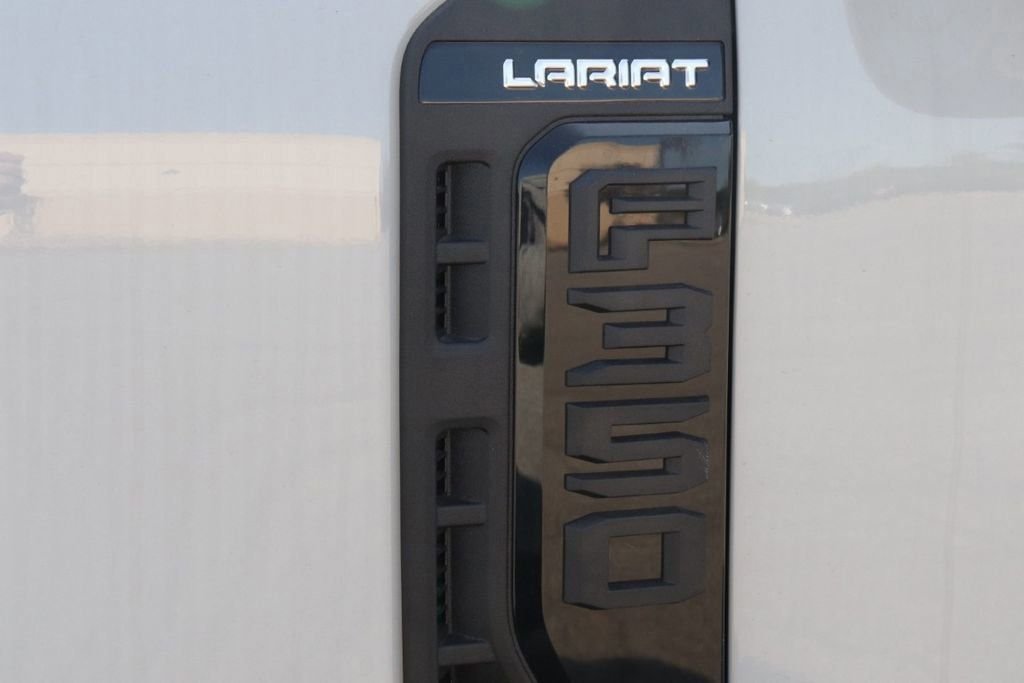 2025 Ford F-350 Super Duty Lariat - Photo 30