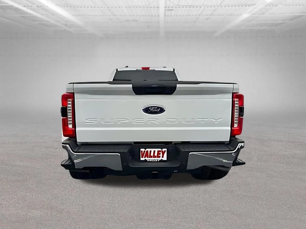 New 2026 Oxford White Ford F-350® XLT image 8