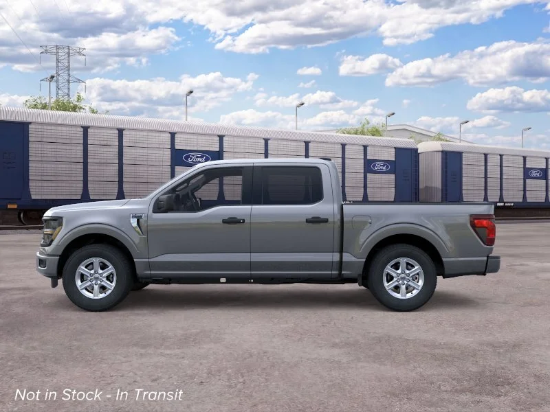 New 2026 Carbonized Gray Metallic Ford XLT image 15